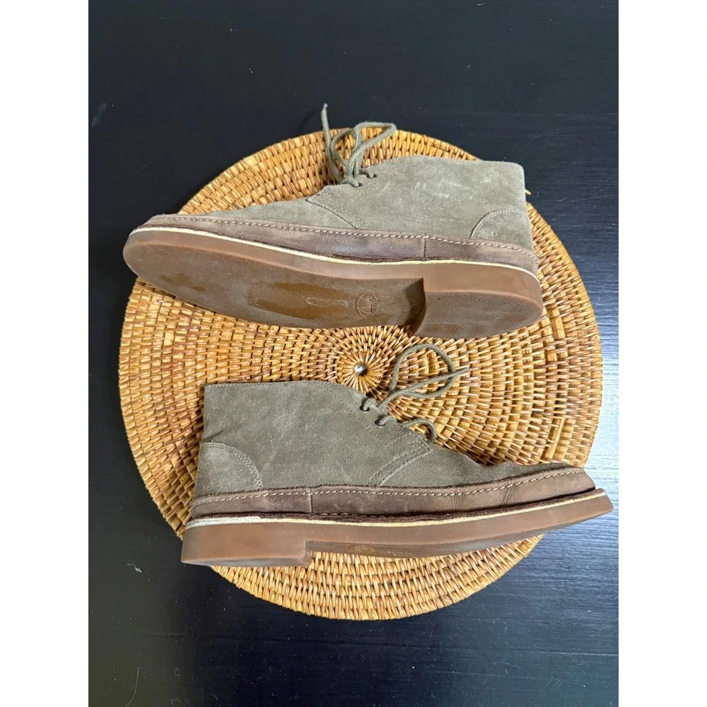 Clarks Mens Desert Boots Olive Suede Leather Chukka 26107698 Size 9M